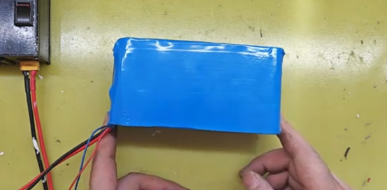 Heat shrink film