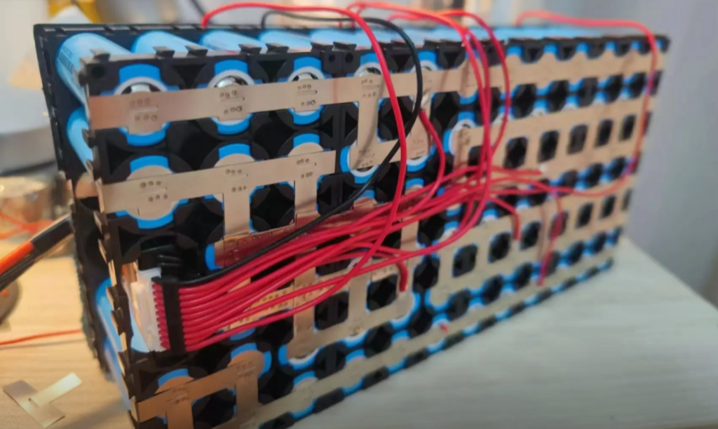 Lithium-ion Battery Packs – 37V & 48V Power Solutions for Devices and EVs