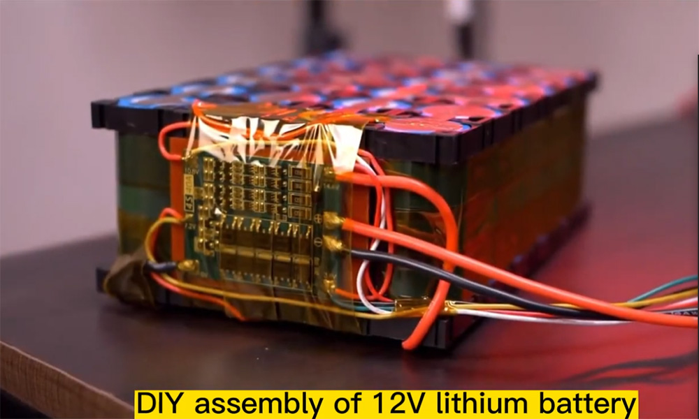 DIY assembled 12V lithium battery
