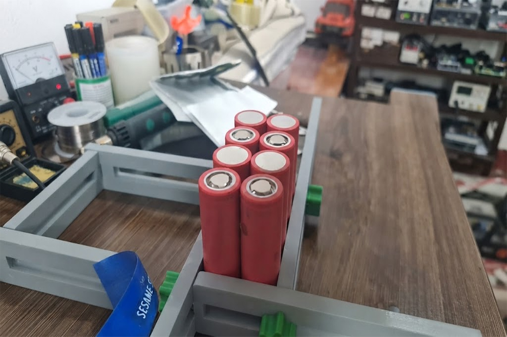 18650 lithium battery pack design and assembly
